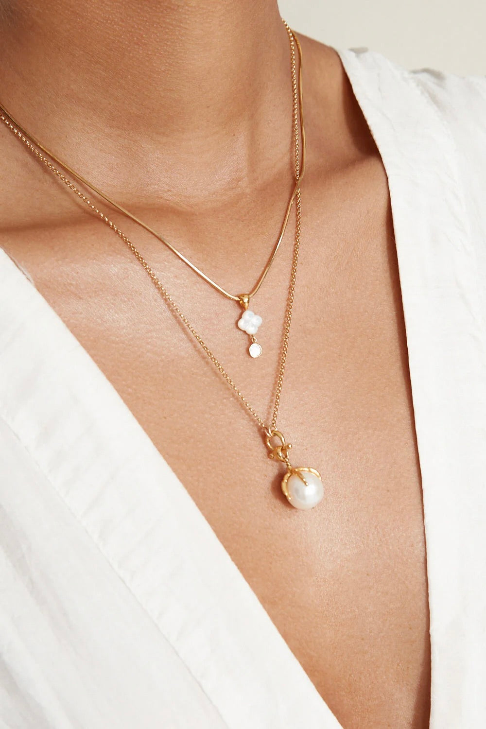 LARK NECKLACE- WHT PEARL