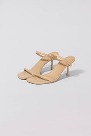 SIREN LOW HEEL SANDAL